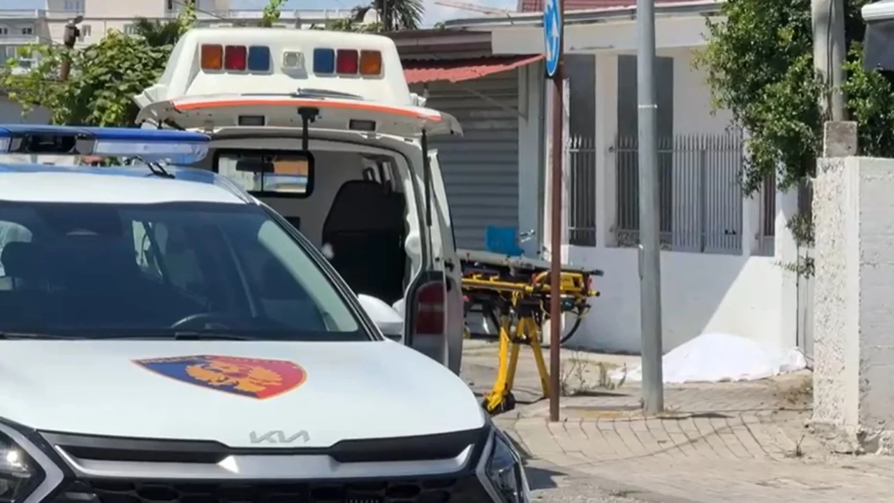 Polici ambulance sd